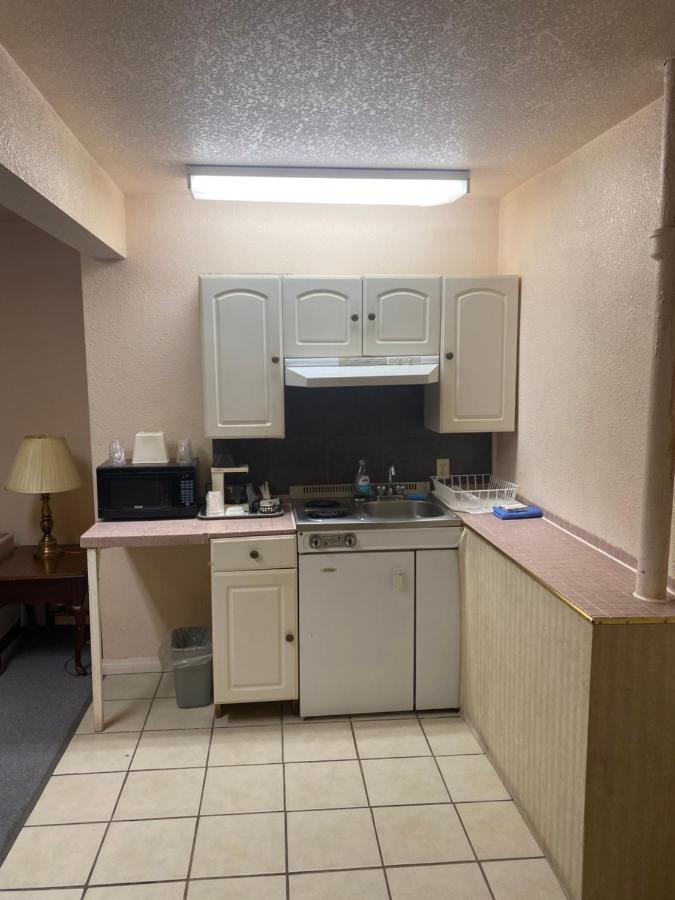 Chinook Motel Летбридж Экстерьер фото