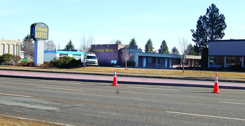 Chinook Motel Летбридж Экстерьер фото